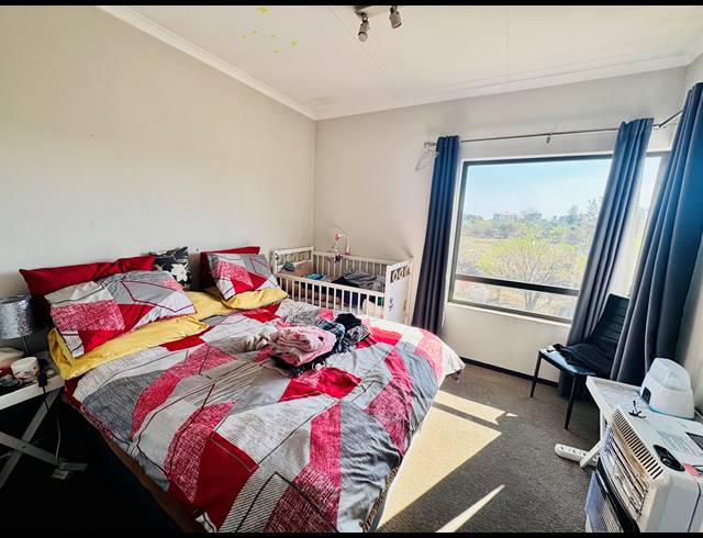 2 BEDROOM FLAT FOR SALE IN BROADACRES